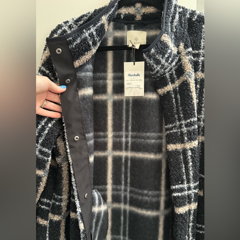 NWT Aspen Black and Cream Plaid Teddy Jacket - 1X - Picture 9 of 9
